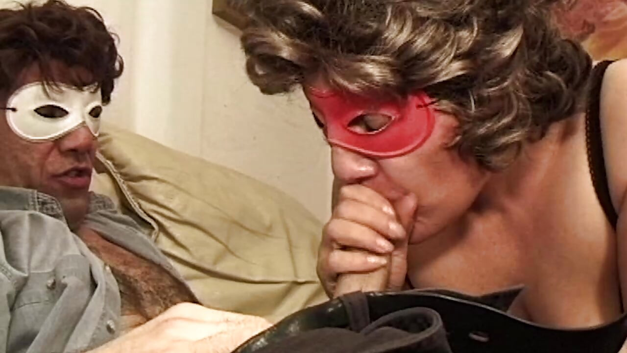 Blindfolded MILF Dripping Cum After Intense Pounding