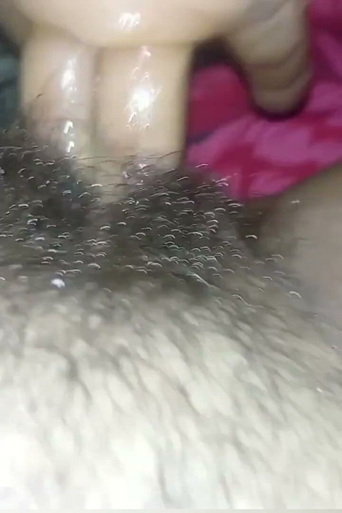Relaxing Aunty Masturbating with Oil Massage Boyfriend
