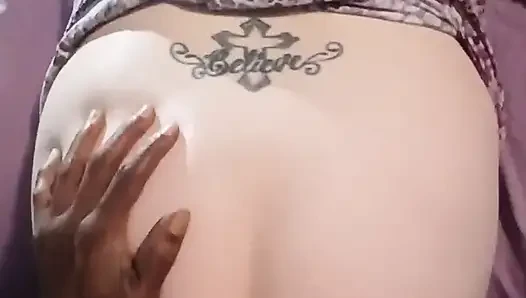 Sloppy Lynn Big Booty Is Wet and Juicy