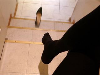 High heel dangling and dropping