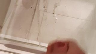 Sperma-Explosion auf Glas