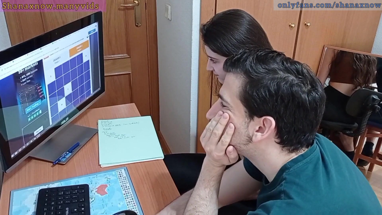 ティーン学生が脅迫、ハメ撮りフェラ、口内射精、ごっくん。