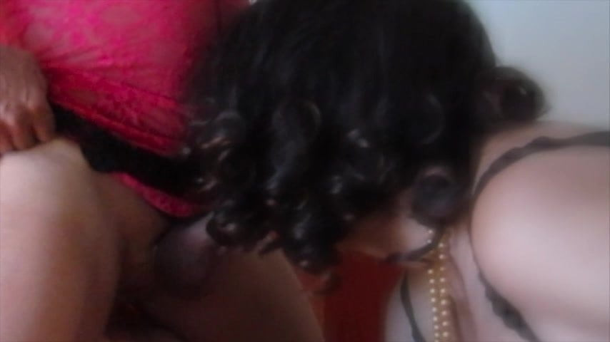 Tukar Pakaian Mengisap