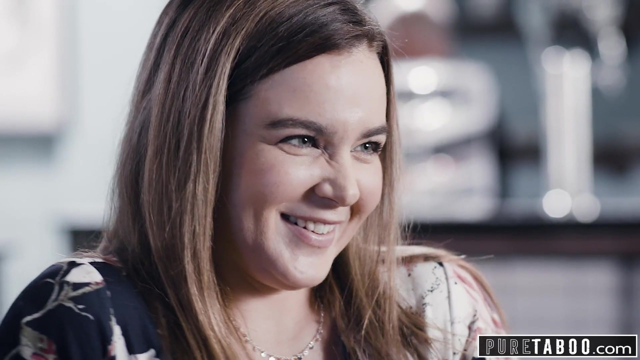 ナターシャ・ナイスは変態カップルにタグ付けさせる