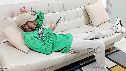 Üvey anne üvey oğlu tarafından sikiliyor, götü ateşli dölle dolu tam hikaye
