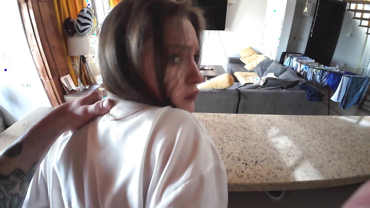 POV: Polusestra me zamolila da ne ulazim unutra, ali nisam mogao odoljeti.