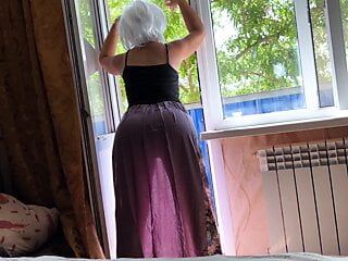 Through a transparent milf dress, you can see her ass for anal sex
