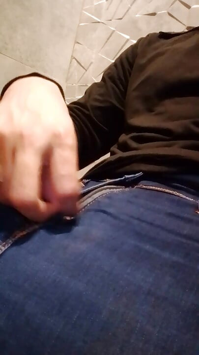 Asian Cute Boy Hemo Masturbation Video