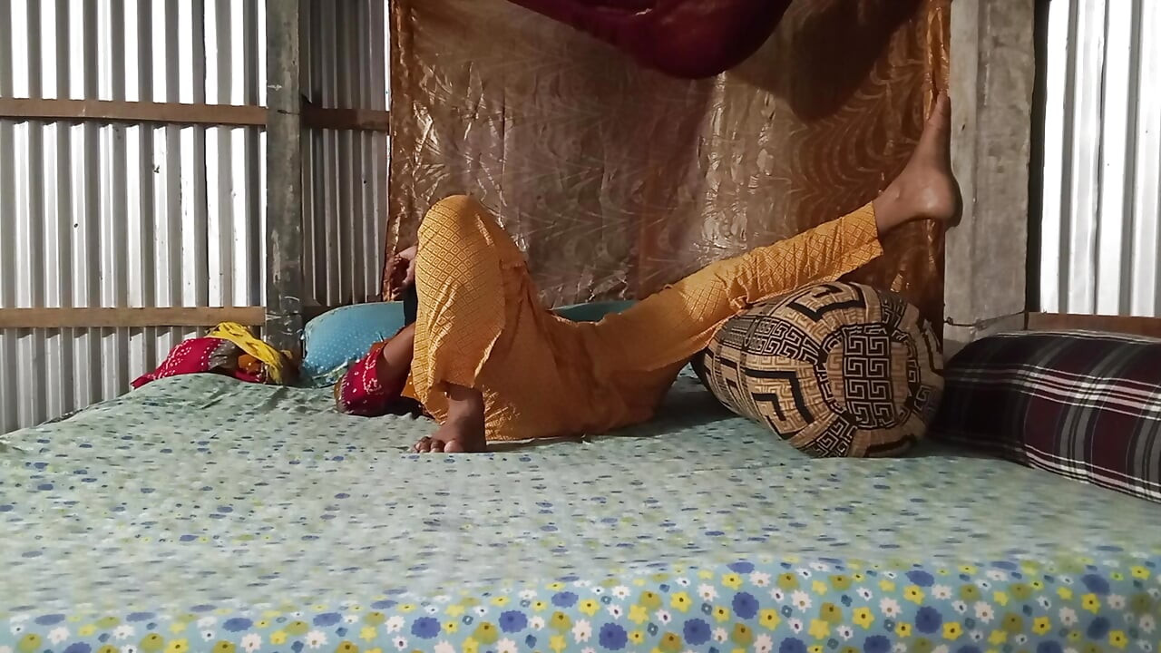 Krok desi ciocia z wioską po raz pierwszy seksowną