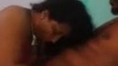 Tamilische Hausfrau heißer Blowjob