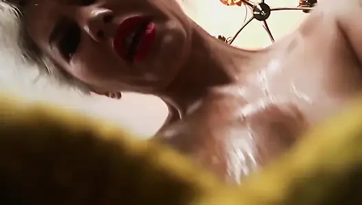 Memek pertama bertentangan kehendakmu