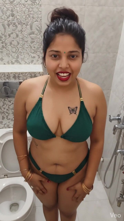 Bath time show  bhabi bikini show