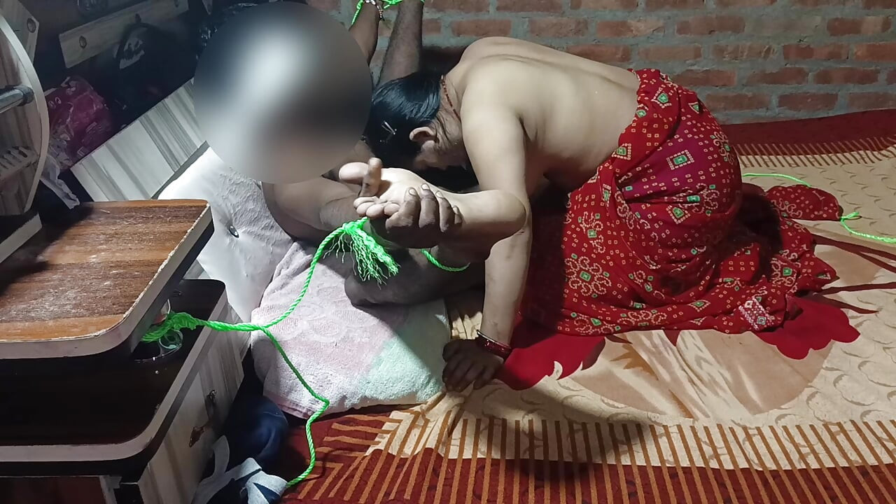 Azgın Devar, Yeni Evli Güzel Bhabhi'yi Sikiyor