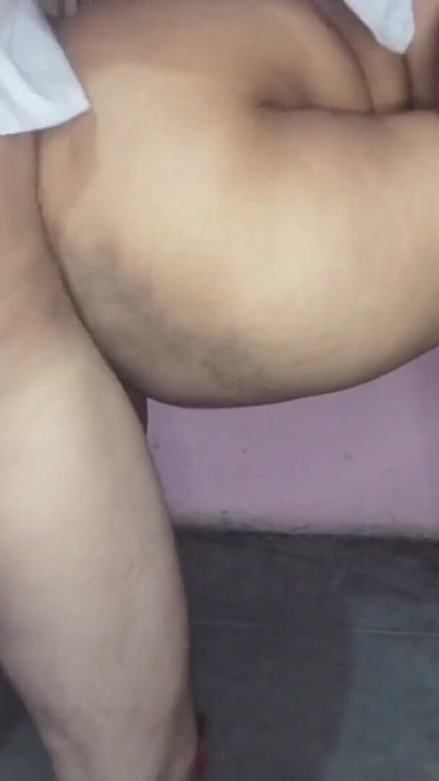 Big tits indian stepsister geeta fucked by her stepbrother | Clip 1