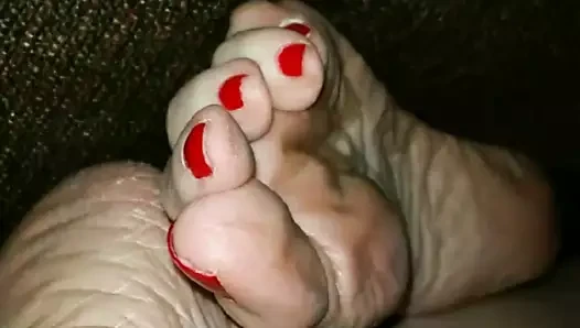 Gizem eş sexxxy ayaklar haraç