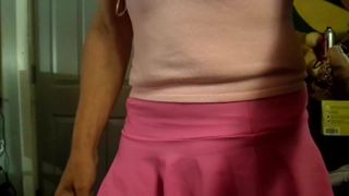 ピンクのスカート