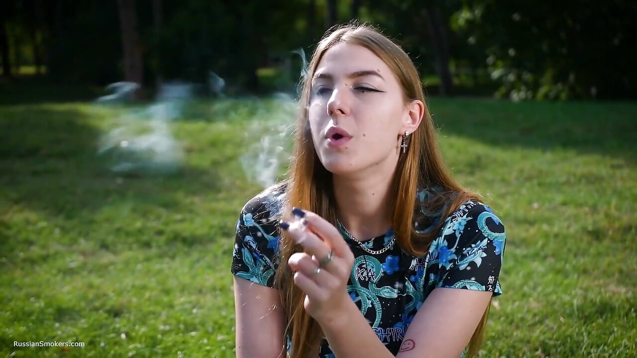 Seductive Russian Beauty Smoking Cigarette Studio Vibes