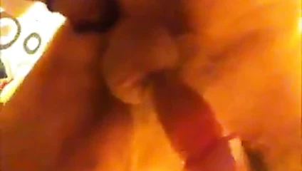 Kıçımda büyük bir yapay penis alma