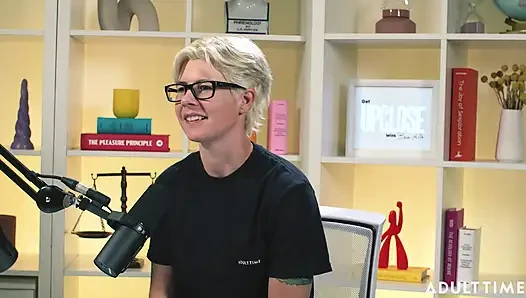 Khloe Kingsley Squirtet vor der Kamera & rote Flaggen | der Erwachsenenzeit-Podcast