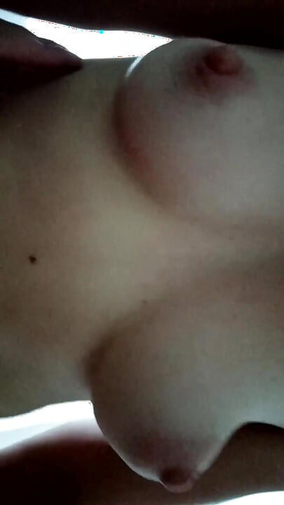 Cewek sange ini dientot habis-habisan sama kontol besar - pov