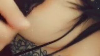 कैमिला के स्तन