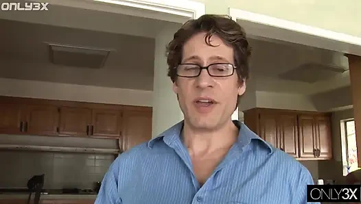 Toket raksasa Bridgette dientot habis-habisan - only3x