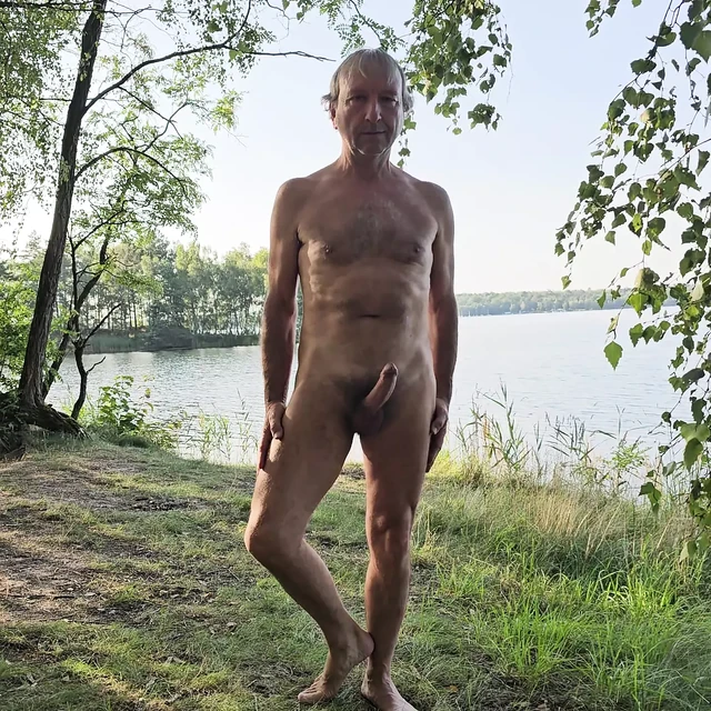 Uwe Nude Summer