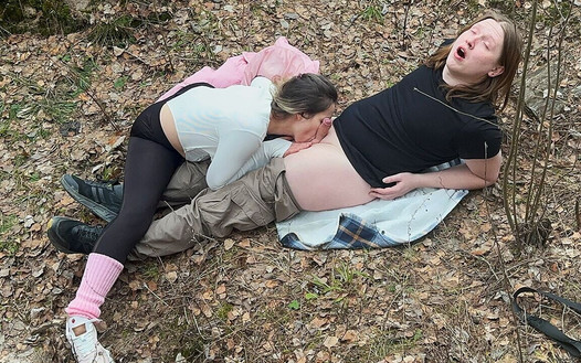 Busty Flexi Girl Gets Fucked in Outdoors