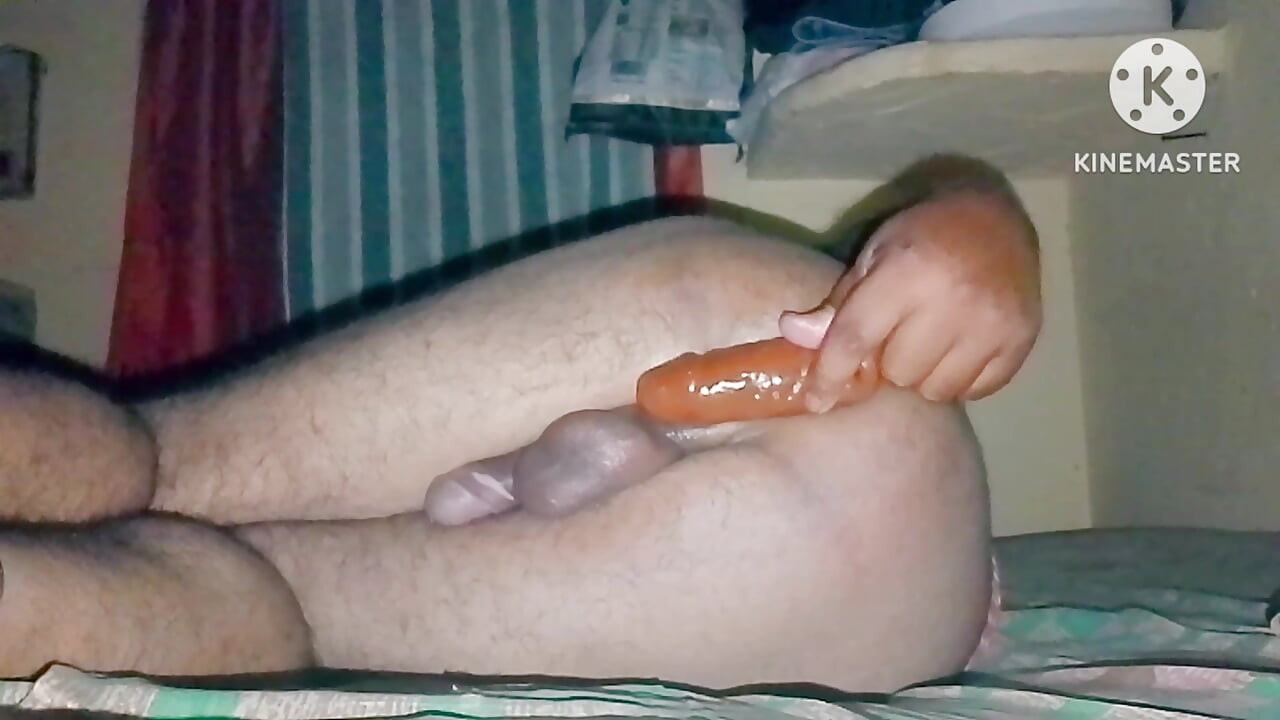 Grande rabo fodendo com vibrador de 7 polegadas