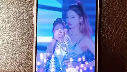 Yeji itzy eşi #1