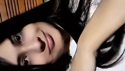 Kolumbianische frau berührt sich lecker