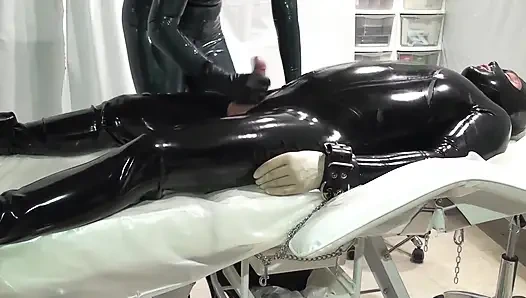 Latex Danielle - My orgasm is first, slave need to wait - 2 angle