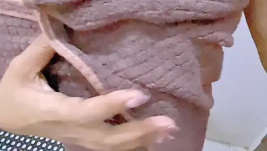 Baldız erkek arkadaşıyla duş alıyor