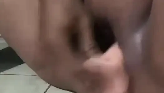 Memek muncrat cewek cantik india