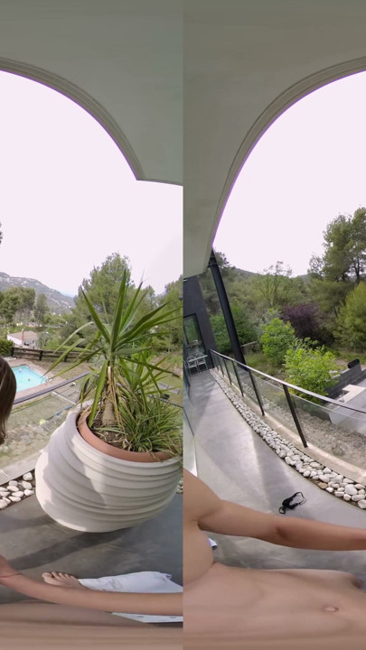 Prima noastră futere pe balcon - Virtual Real Porn | Clip 2