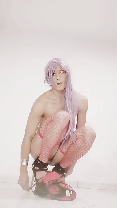 French sissy working tucking