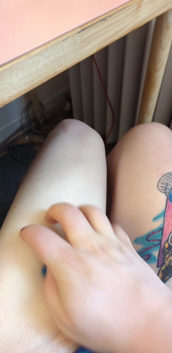 Slappy thighs!
