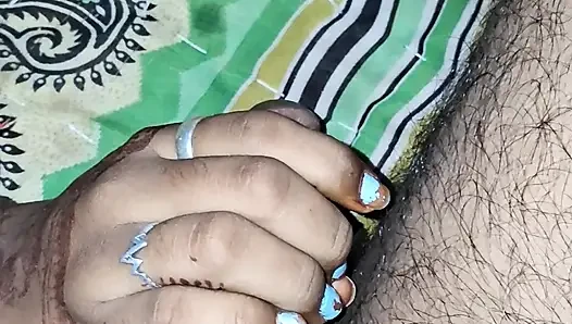 Chhote bhai ka tanah ketat karke chut mein daal liya saudara tiri dan saudara laki-laki