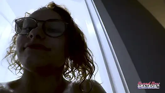 Minyon mürekkepli kızıl saçlı üniversiteli luna parish elle muamele göt dilleme açgözlü yutma!