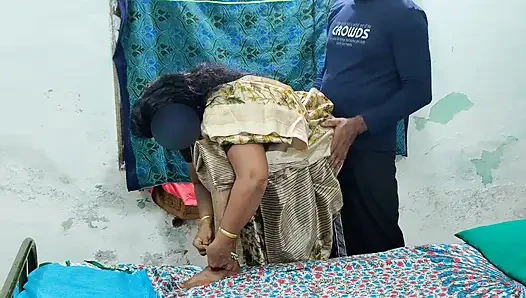 Я натирала приватные части моей мачехи своим языком и эякулировали во время горячего и грубого анального секса.