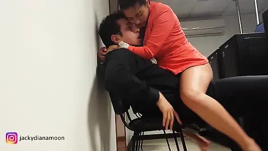 My secretary can't hold back and asks me for sex in the office.