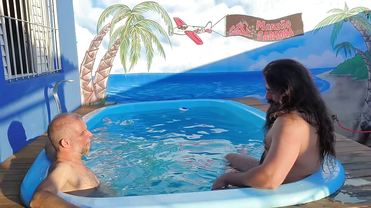 I caught it in the act myFather making out with his friend in the pool