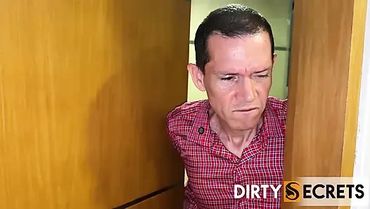 Teil 2: Ich Ficke Mit Einem Arbeiter, Der Mein Ehemann Einstellen Und Erwischt Werde