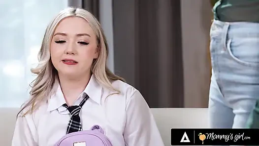 Annenin kızı - orta yaşlı seksi kadın reya lovenlight okuldan atılan üvey kız Eva Nyx'a günlük takma yaraklı seks sunuyor