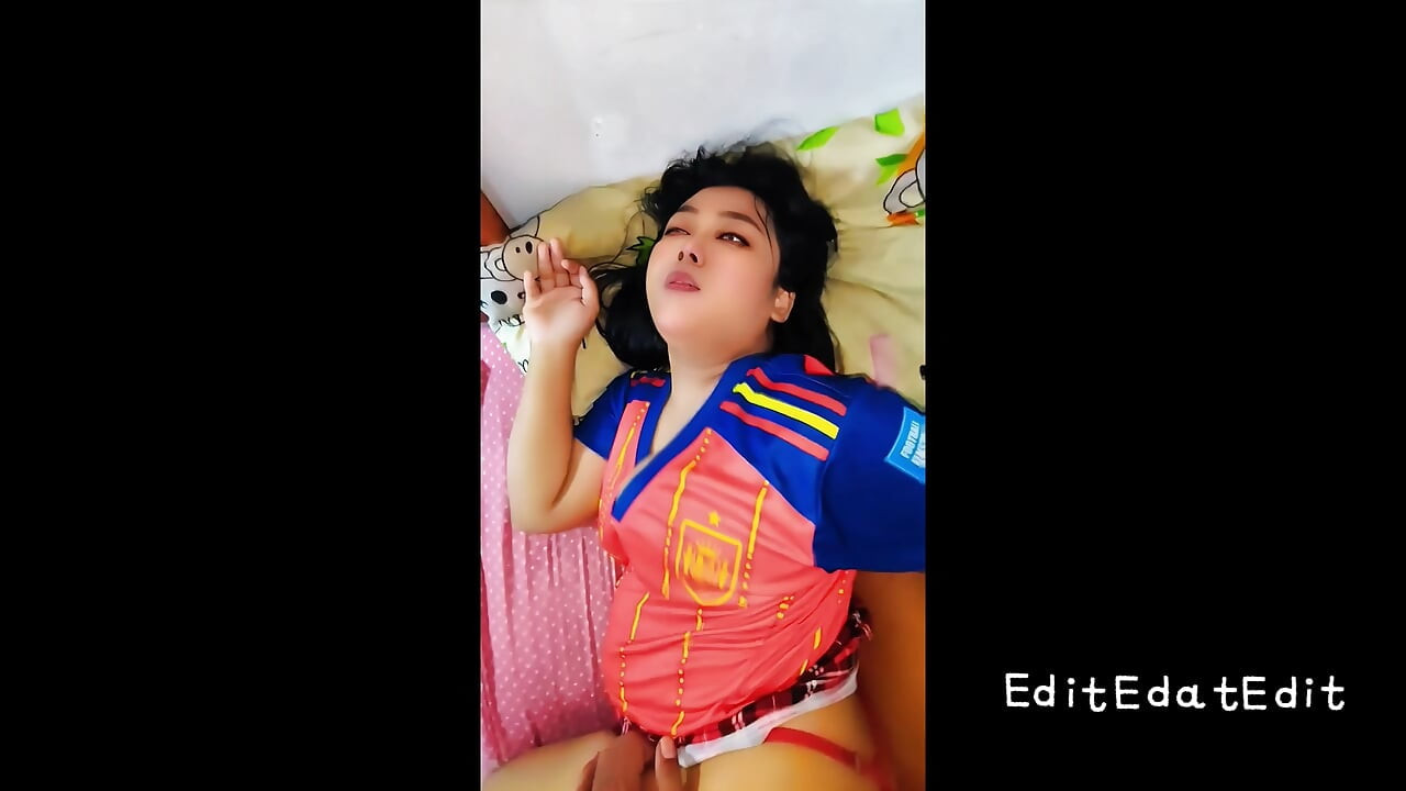 sexy aunty love playing football at her room
