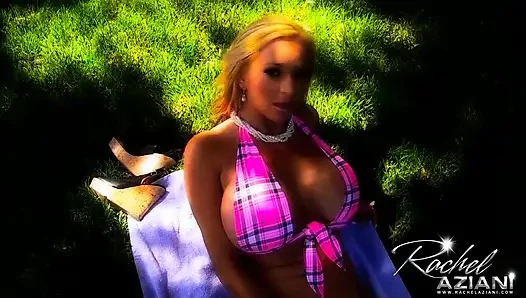 Rachel liegt in der sonne, um zu bräunen und zu kommen
