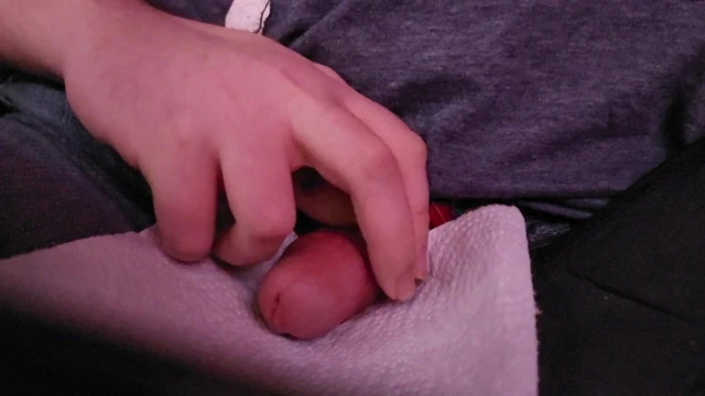 Disabled guy cumming