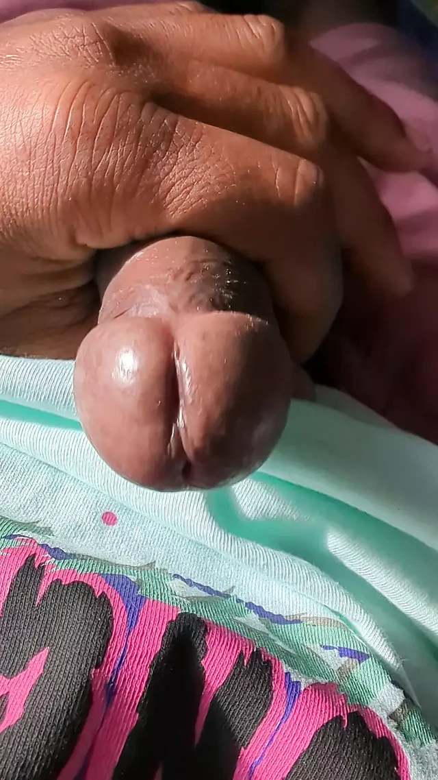 Neglected husband with high sex drive needs a morning release