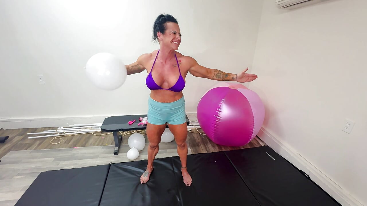 Balloon Popping Goddess Kandy