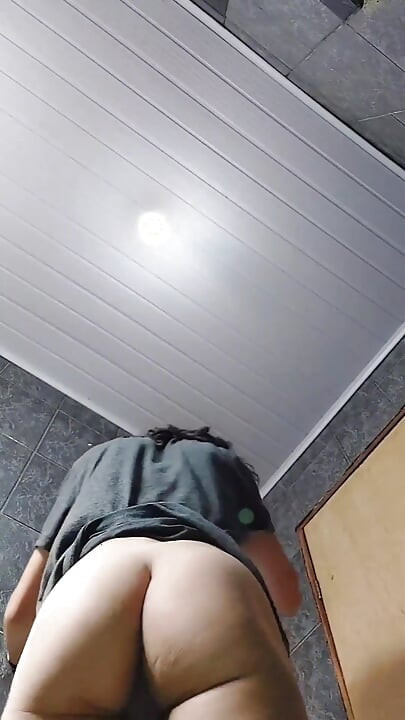 Teen Brazilian Bucetuda